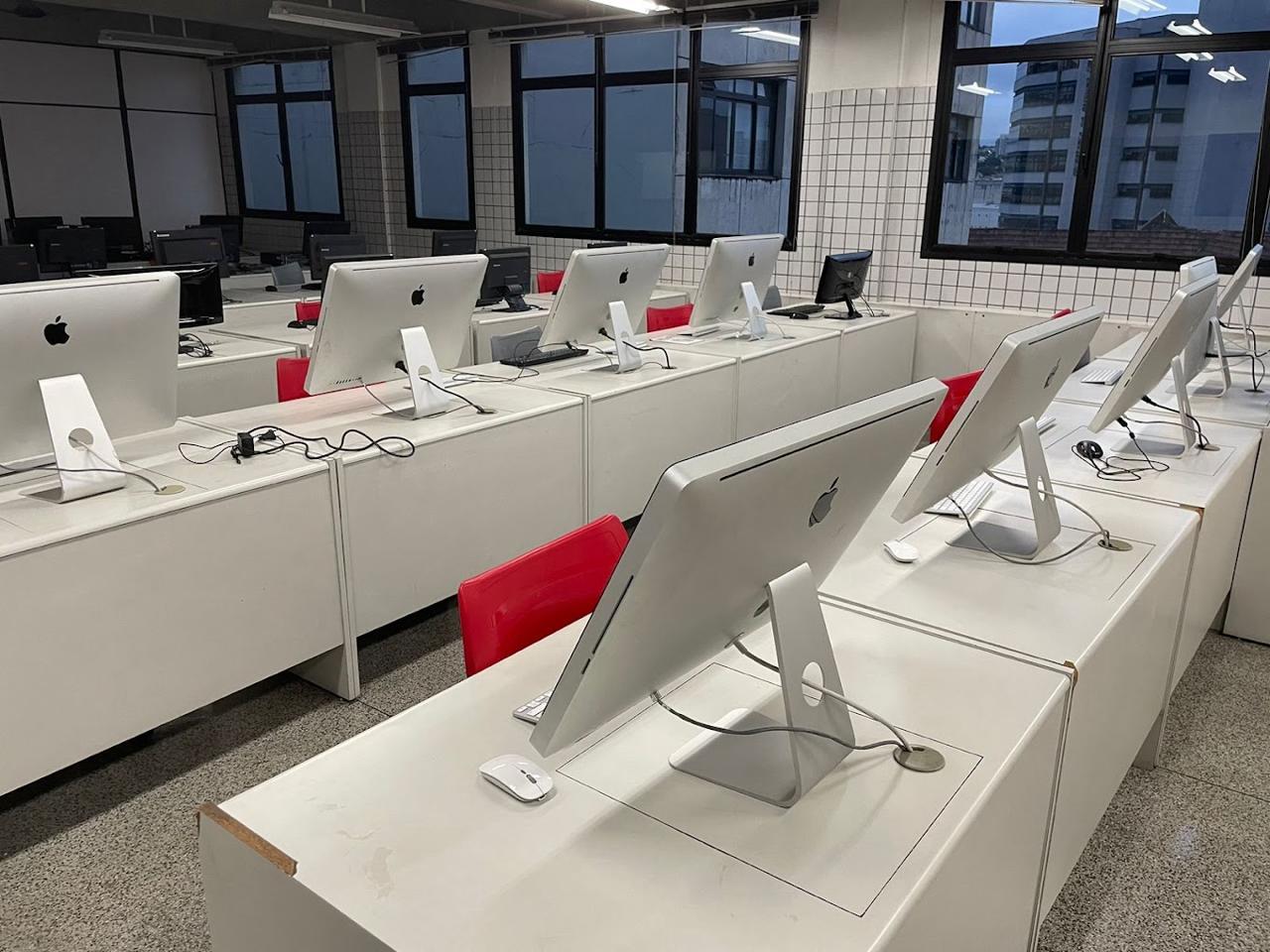 Laboratório de Informática e TI