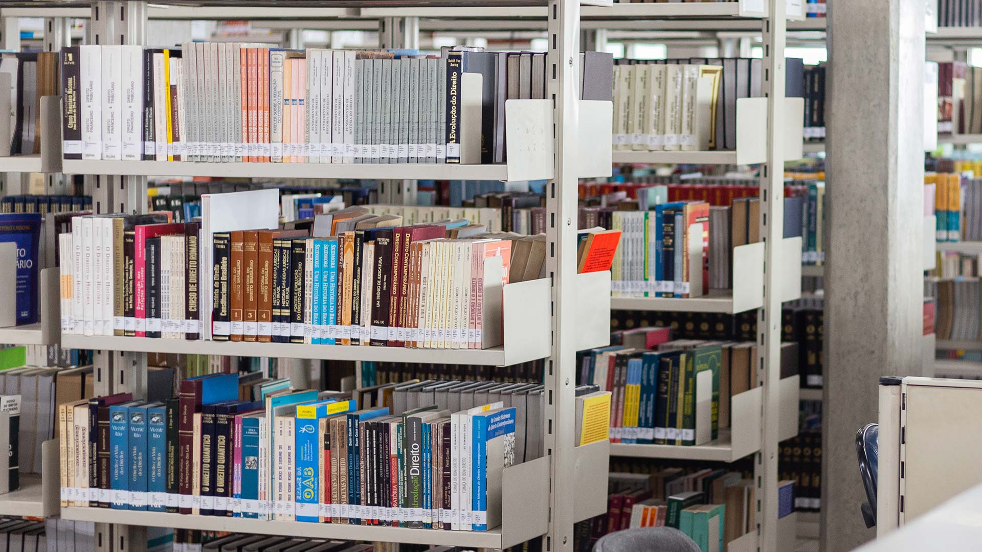 Biblioteca Física e Digital